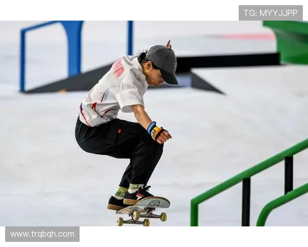 滑板精英赛点评：重庆攀岩队的力量表现