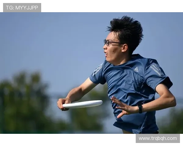 重庆飞盘队的实力分析与发展潜力探讨飞盘运动的未来之路