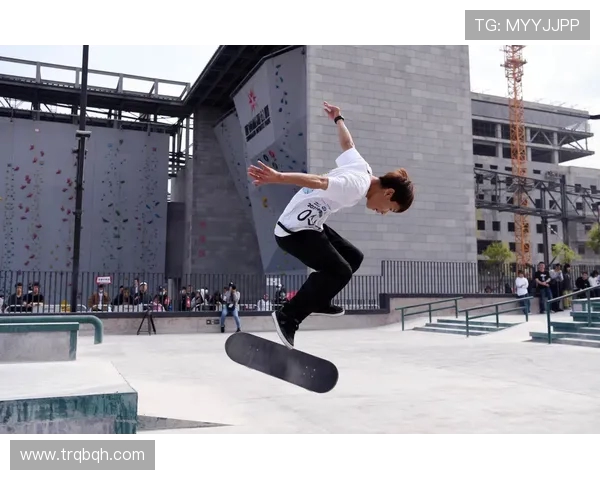 南京攀岩队在滑板精英赛中的奋斗与突破之路揭秘